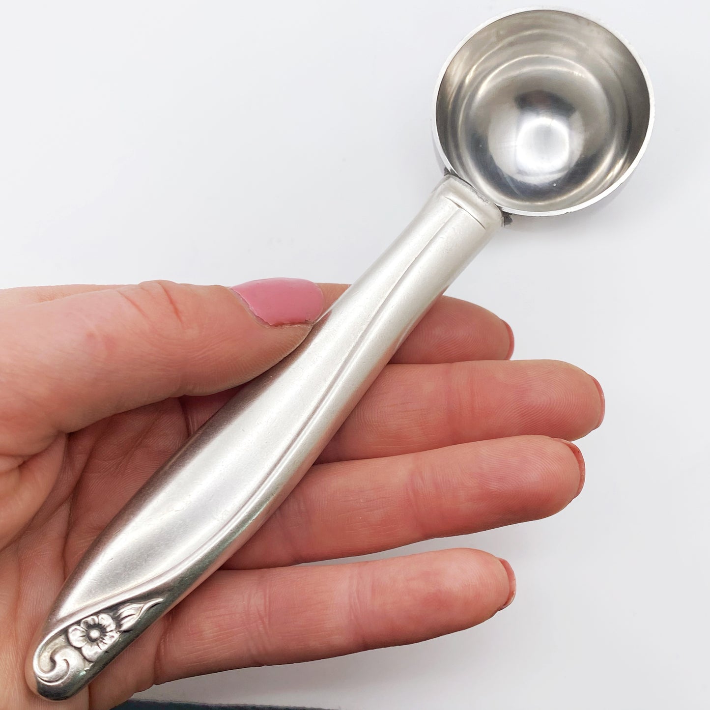 Flowertime 1963, Tea Measuring Spoon, Vintage Silverware Scoop Scoop callistafaye