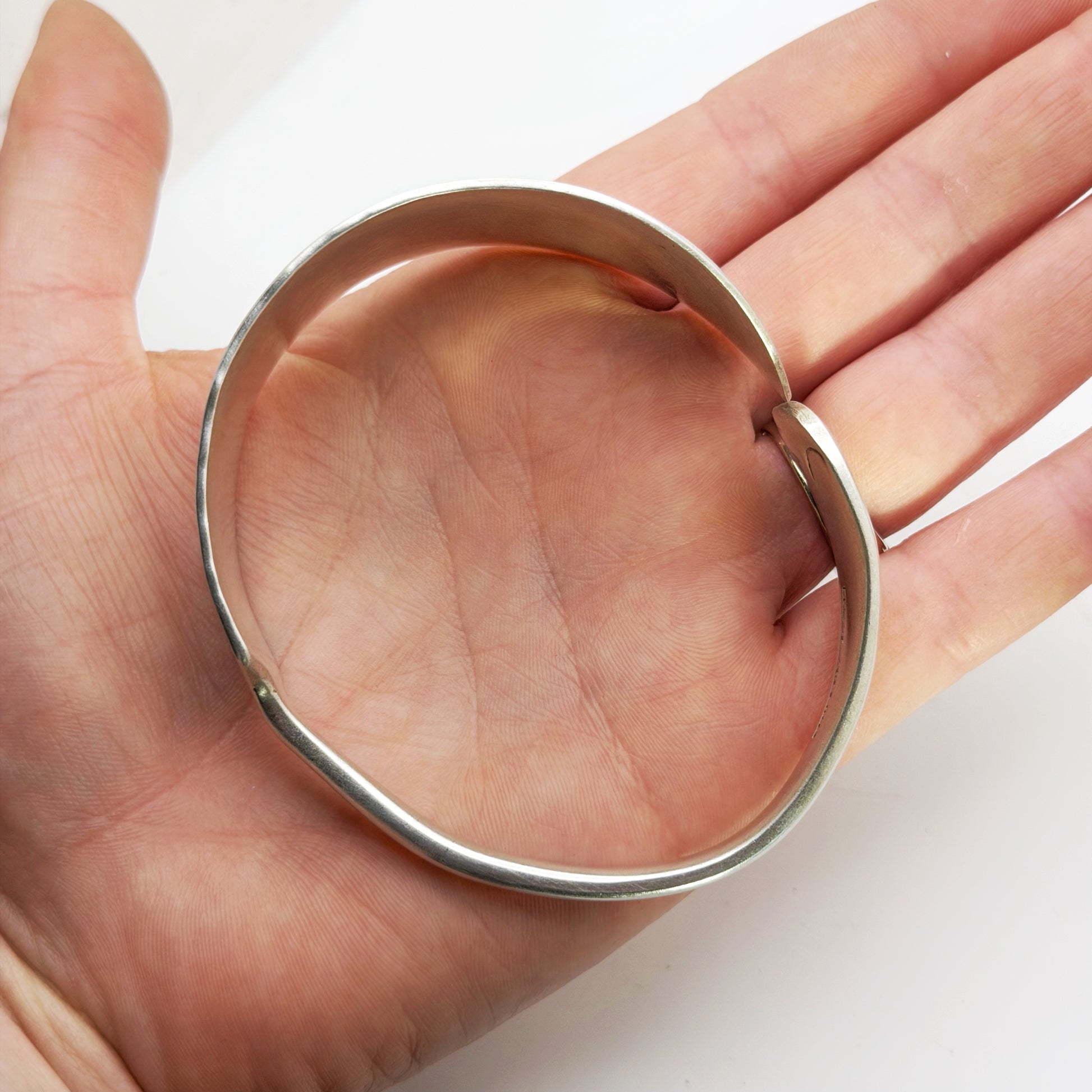 Viceroy Butter Spreader, Bangle Bracelet, Hammered Vintage Silverware, Butter Knife Bangle Bracelet Bracelets callistafaye