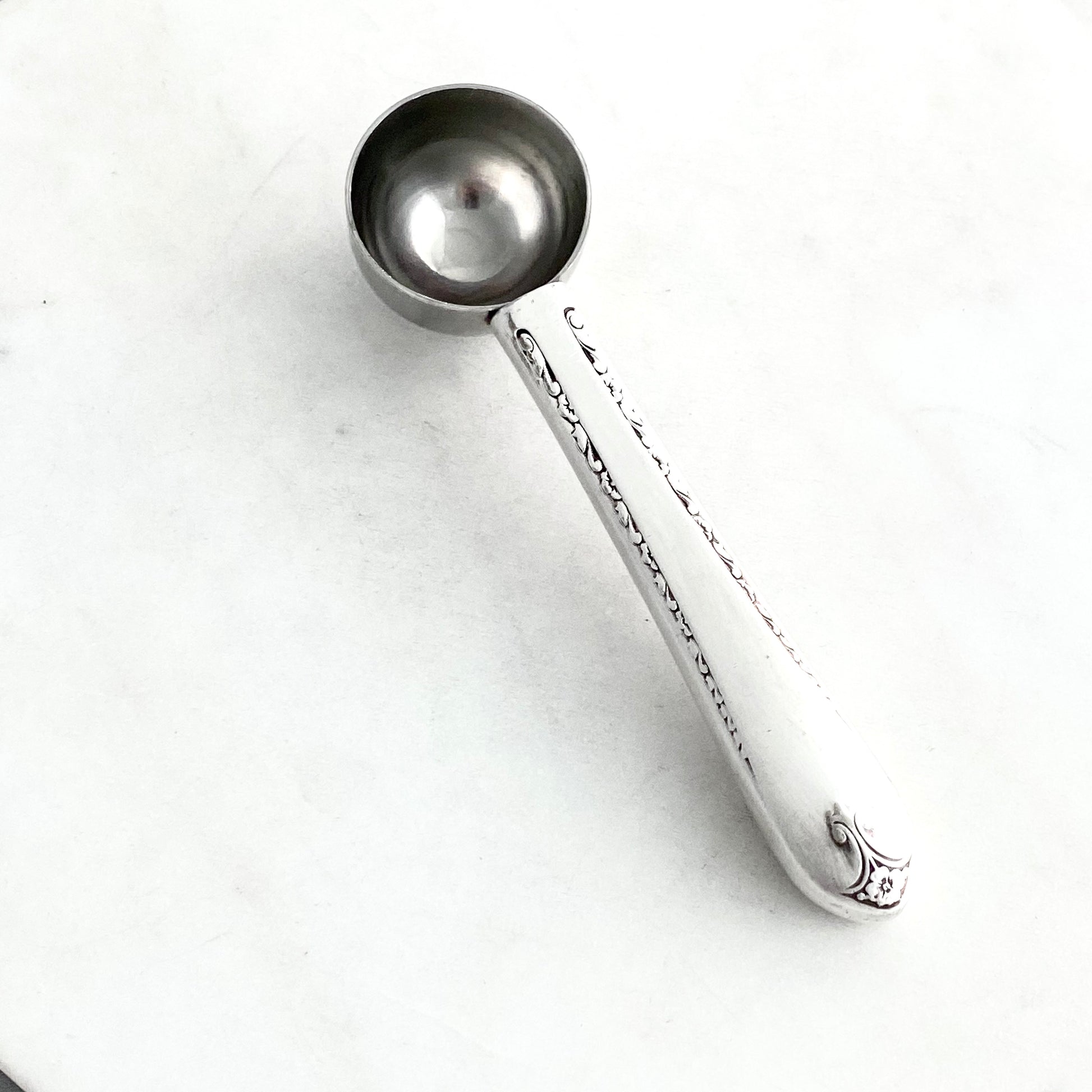 Exquisite 1940, Tea Scoop, Vintage Silverware Spoons callistafaye   