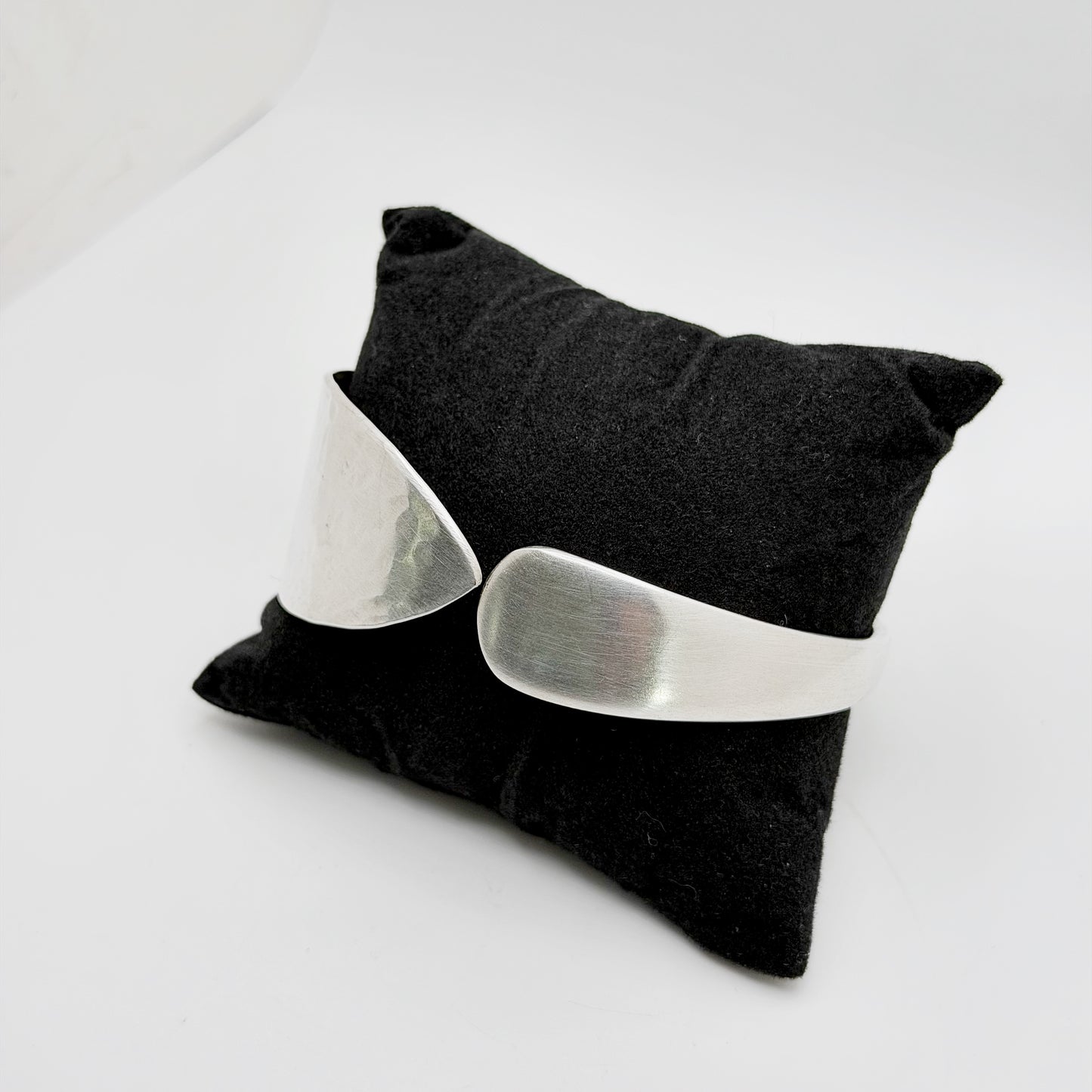 Viceroy Butter Spreader, Bangle Bracelet, Hammered Vintage Silverware, Butter Knife Bangle Bracelet Bracelets callistafaye