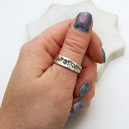 Tiny Laurel Mist 1966, Size 9, RARE Demi Ring, Vintage Spoon Ring Rings callistafaye