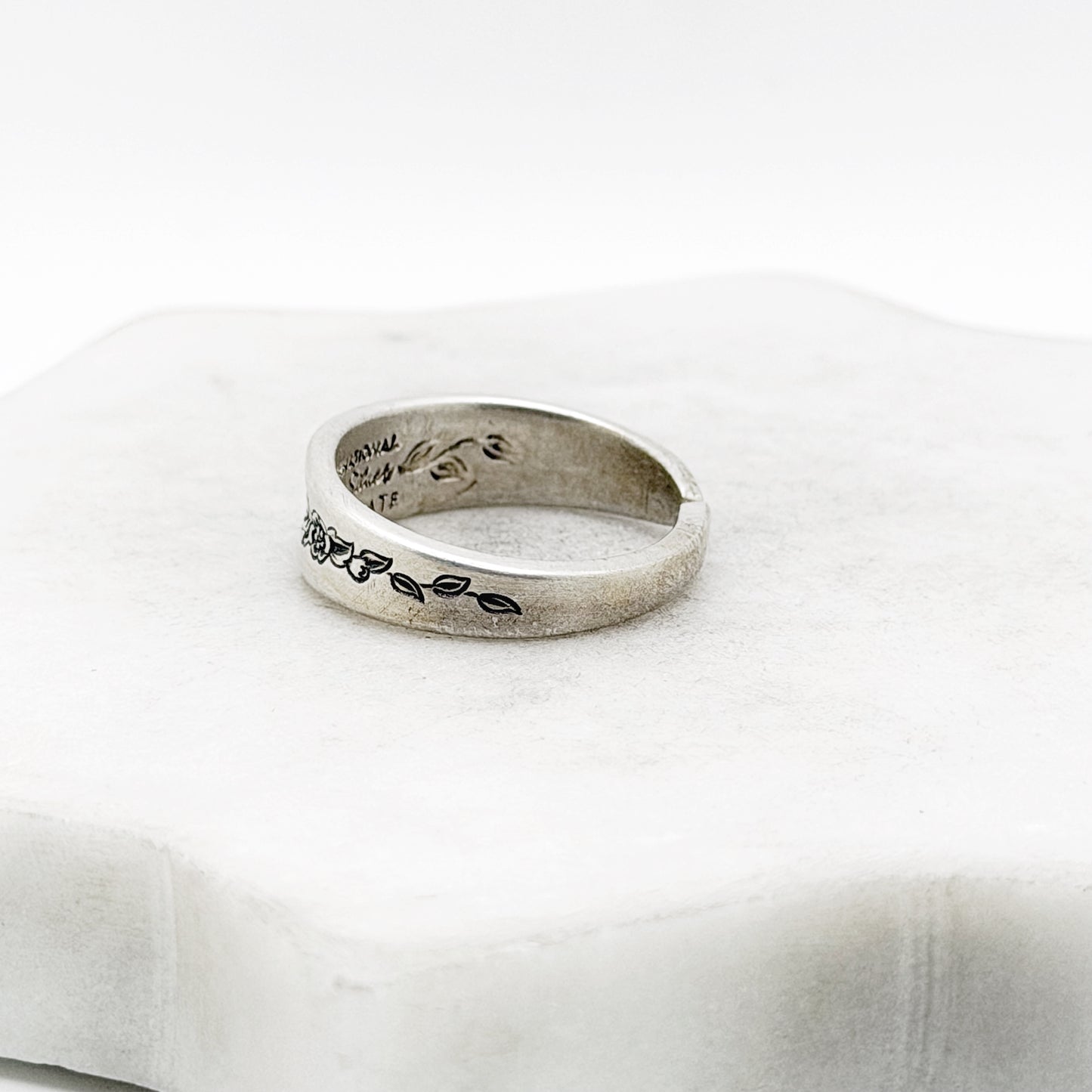 Tiny Laurel Mist 1966, Size 9, RARE Demi Ring, Vintage Spoon Ring Rings callistafaye