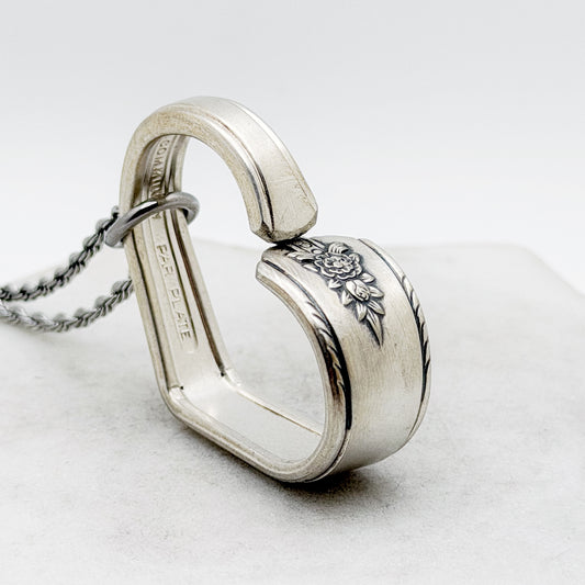Linda 1949, Floating Heart, Vintage Spoon Jewelry Hearts callistafaye