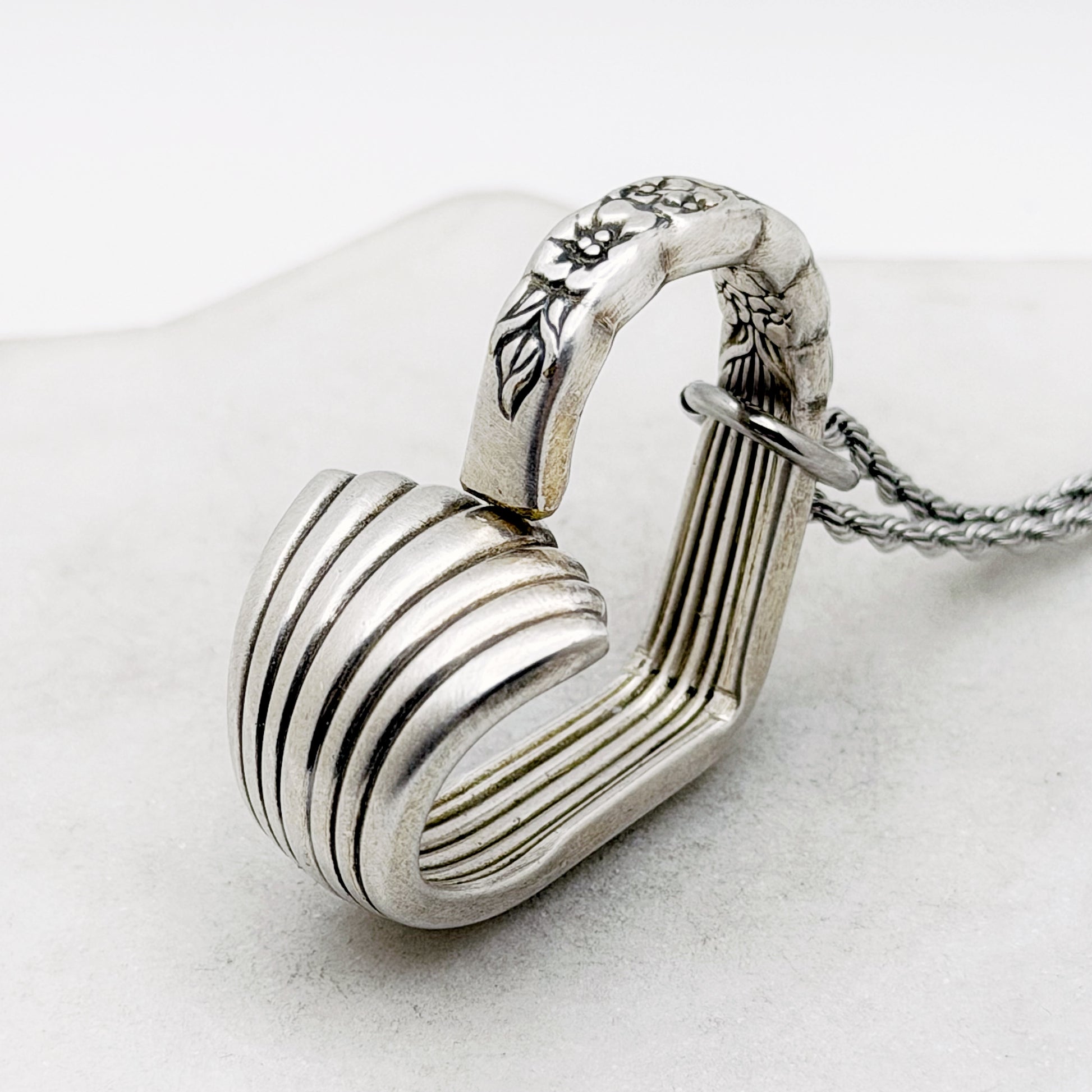 Floral Queen 1992, RARE Floating Heart, Vintage Spoon Jewelry Hearts callistafaye