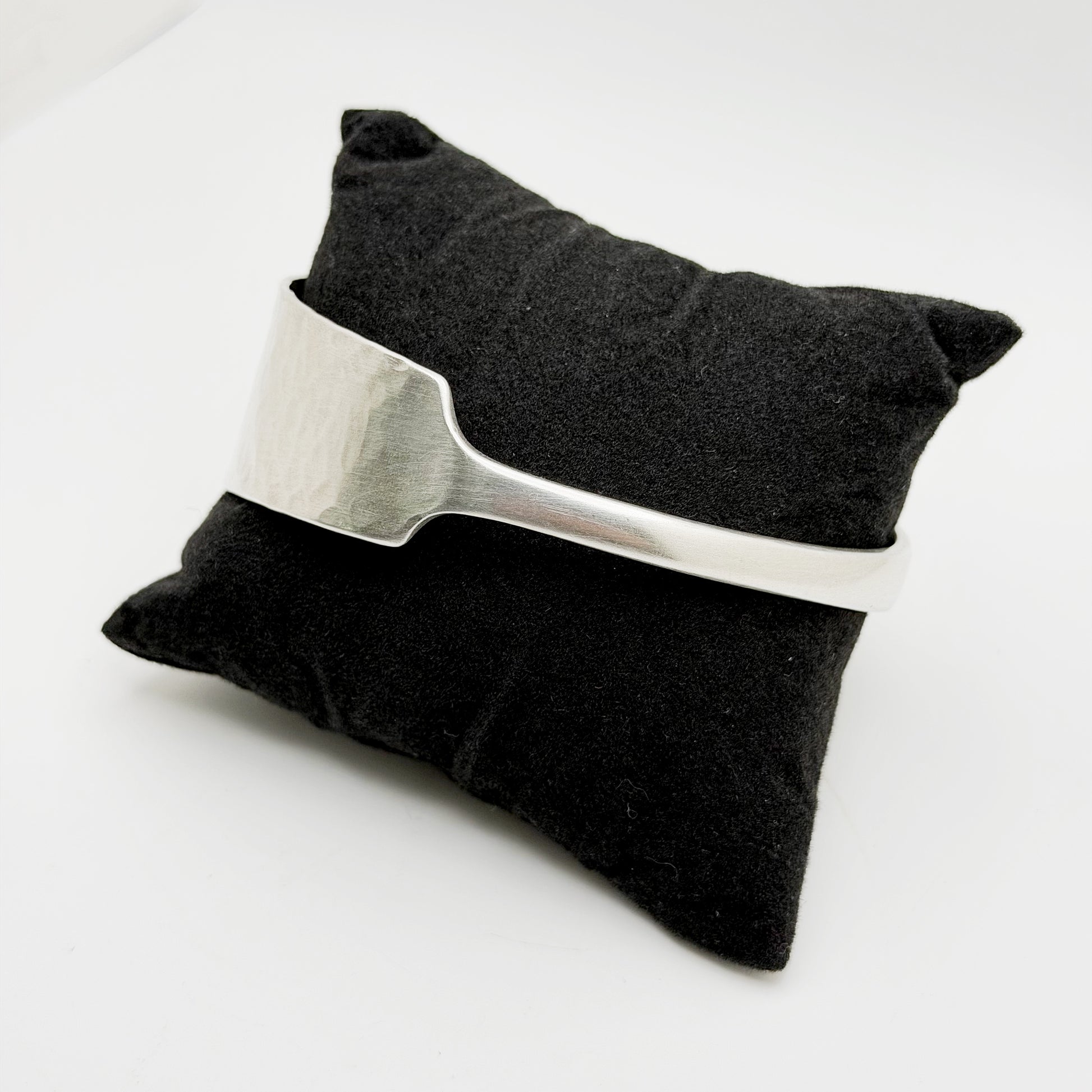 Viceroy Butter Spreader, Bangle Bracelet, Hammered Vintage Silverware, Butter Knife Bangle Bracelet Bracelets callistafaye