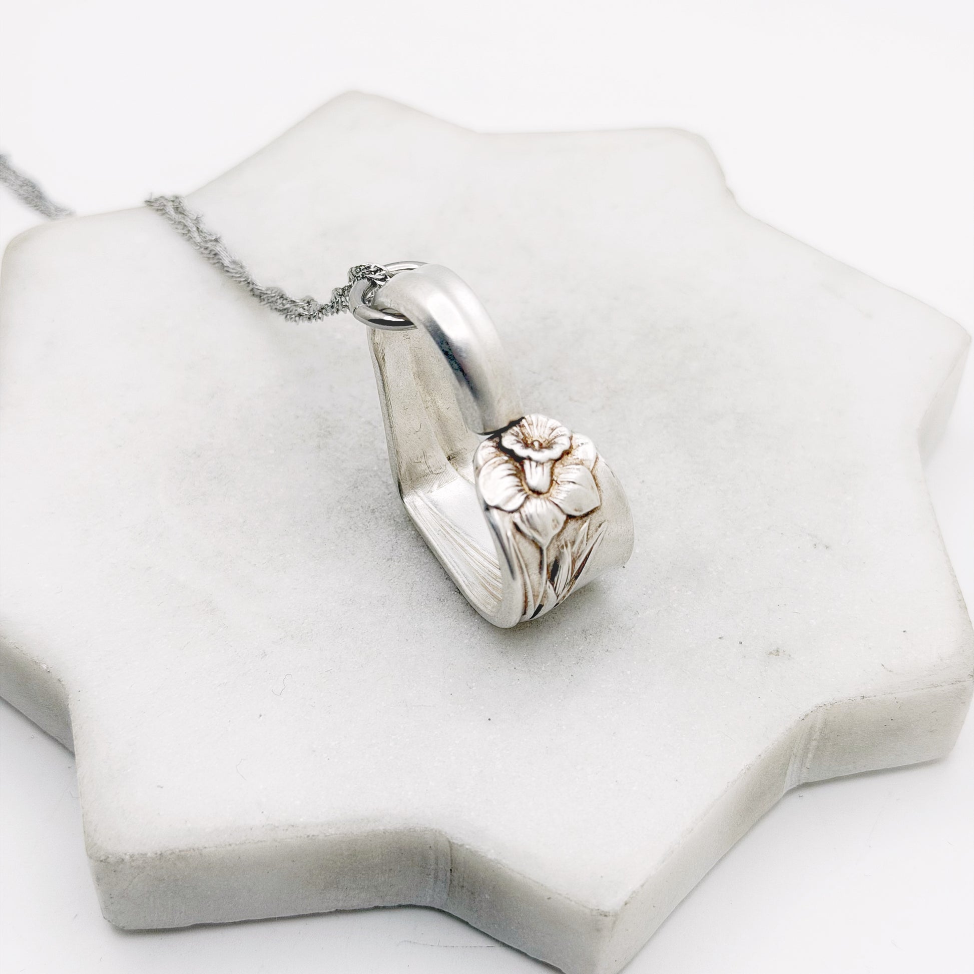 Daffodil 1950, RARE Small Floating Heart, Vintage Spoon Jewelry Hearts callistafaye