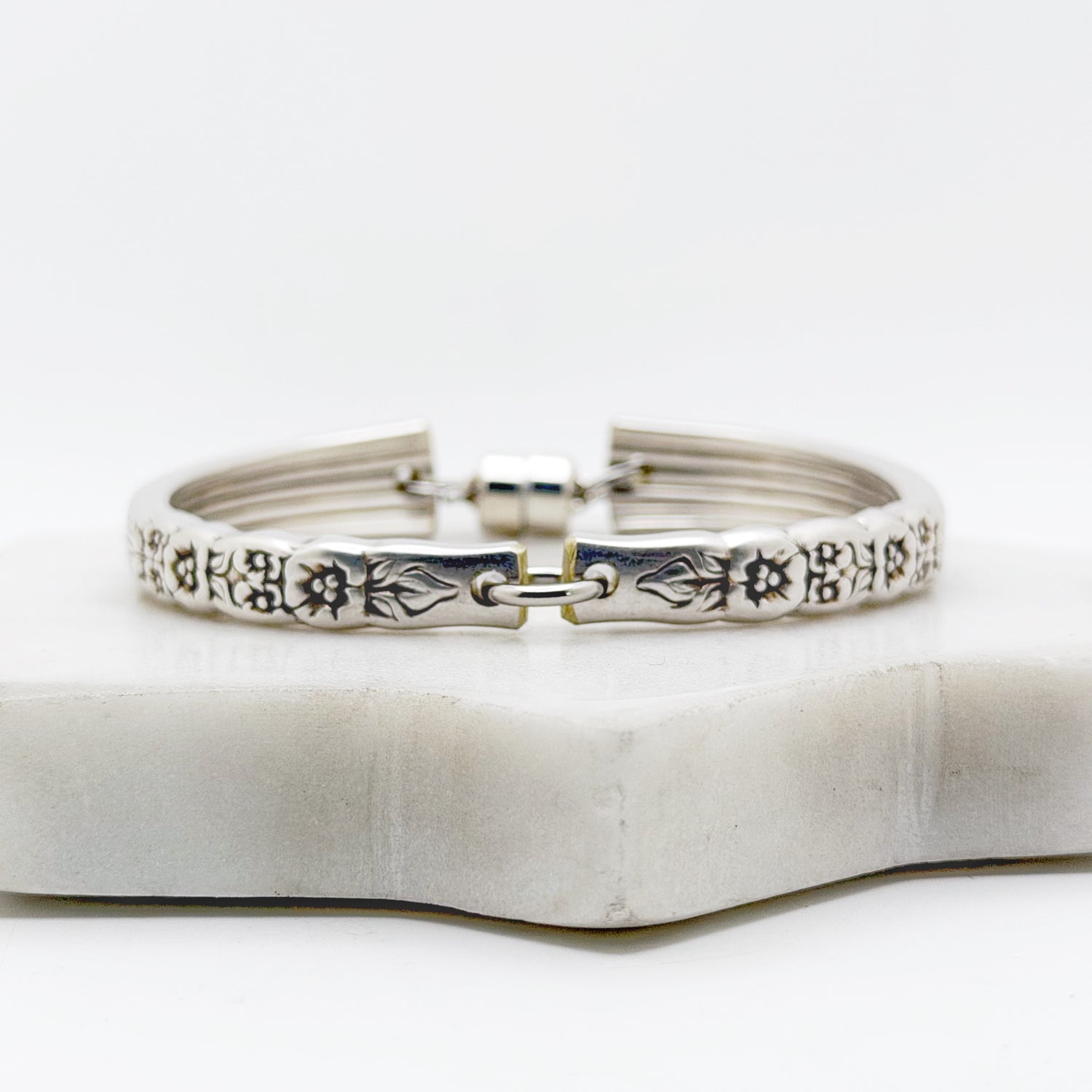 Floral Queen 1992, RARE Two-Part Spoon Bracelet, Vintage Spoon Handle, Vintage Spoon Bracelet Bracelets callistafaye