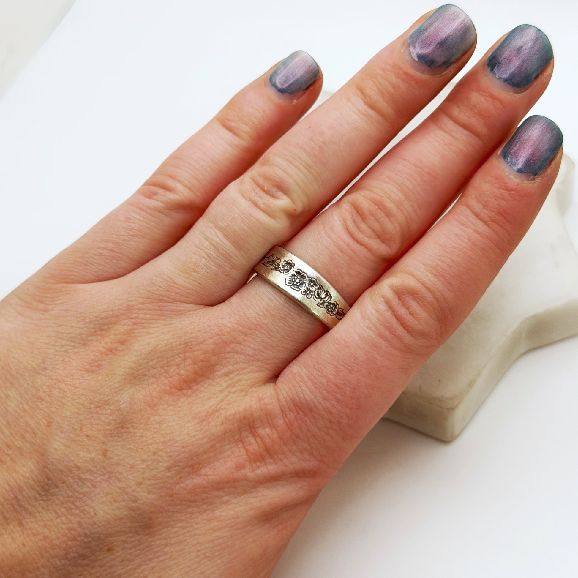 Tiny Laurel Mist 1966, Size 9, RARE Demi Ring, Vintage Spoon Ring Rings callistafaye