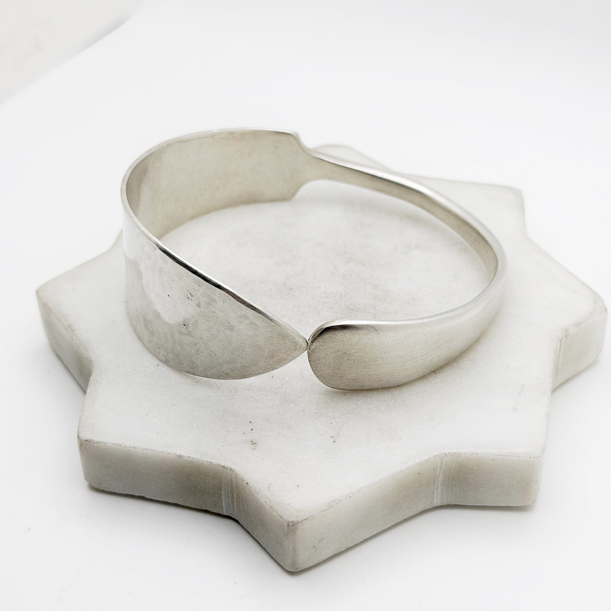 Viceroy Butter Spreader, Bangle Bracelet, Hammered Vintage Silverware, Butter Knife Bangle Bracelet Bracelets callistafaye