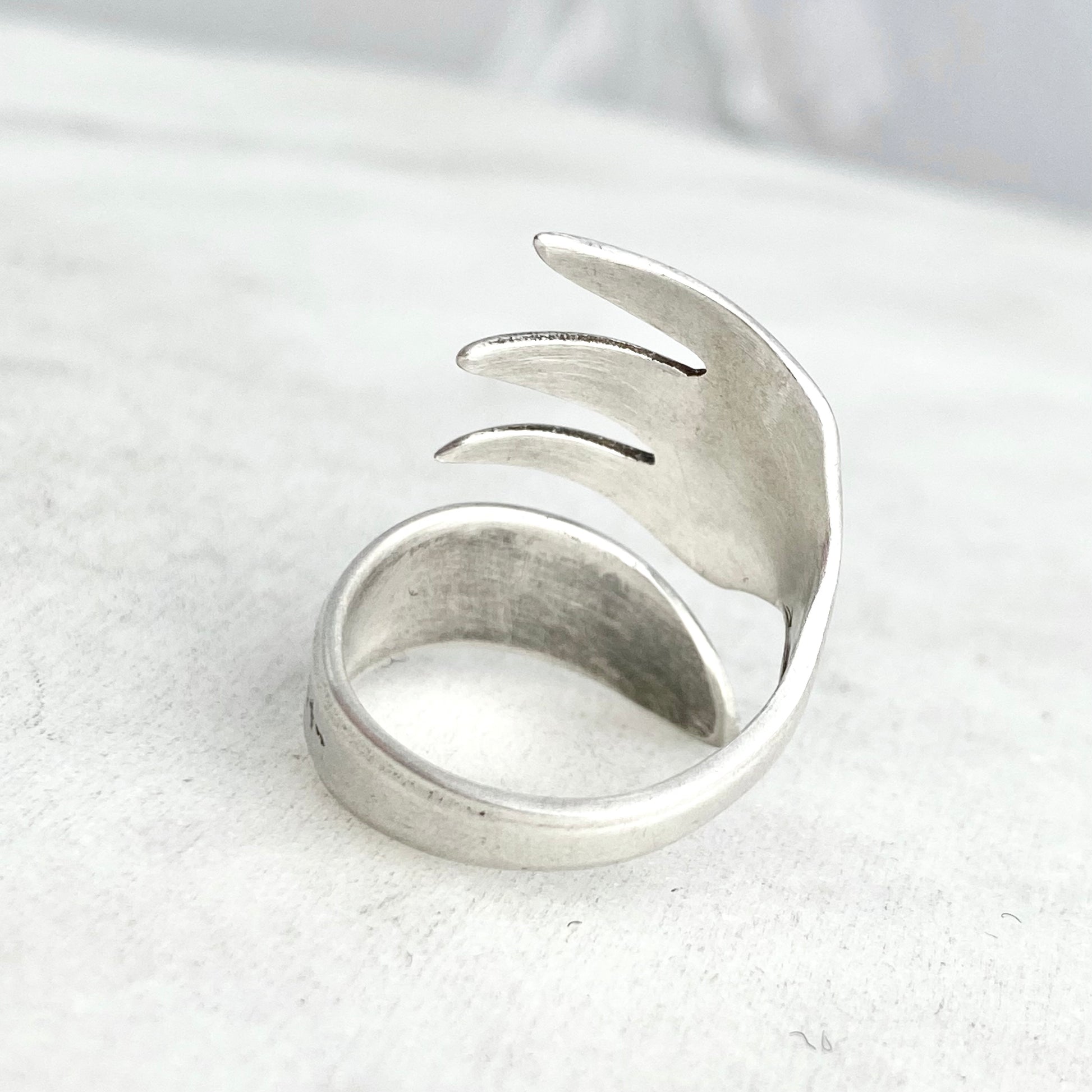 Sugar Tong Claw Ring, Adam 1917, Size 8.5, Spiral Ring, Vintage Spoon Ring Rings callistafaye   