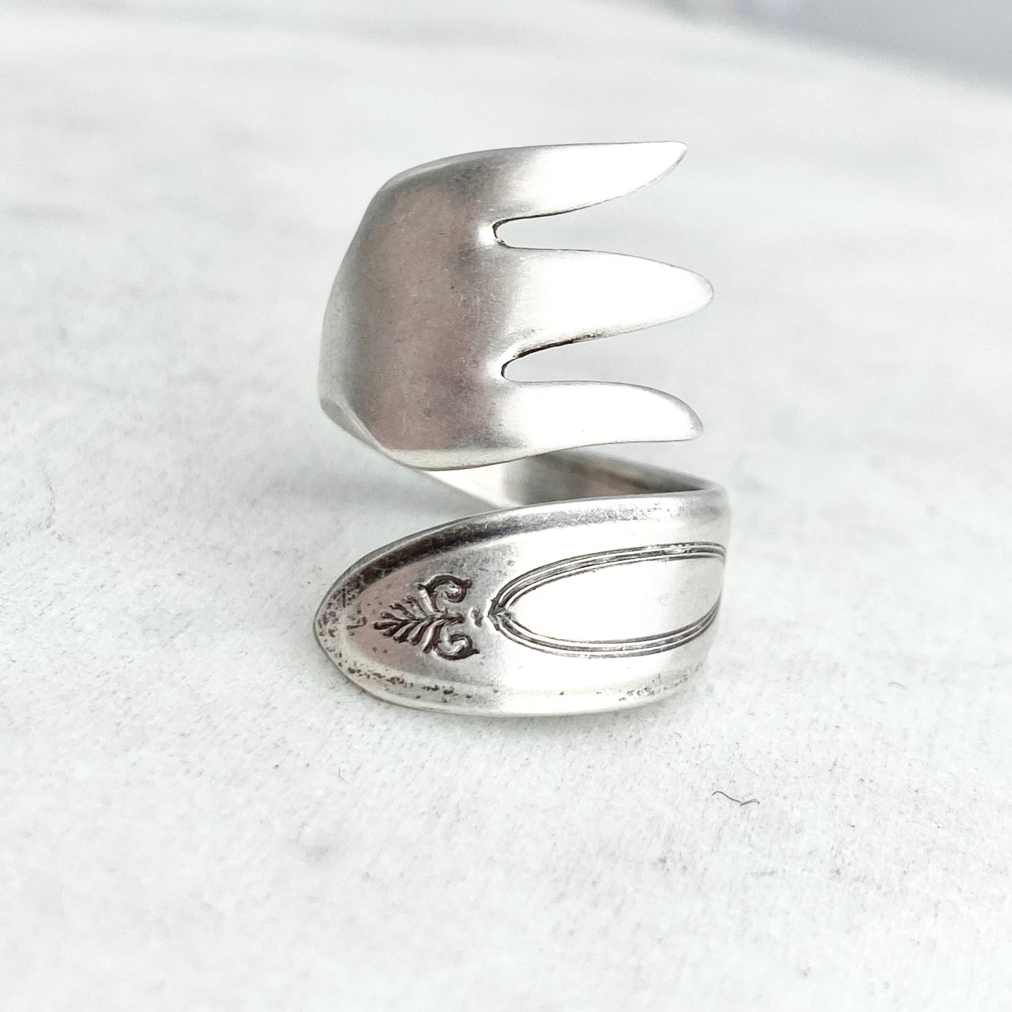 Sugar Tong Claw Ring, Adam 1917, Size 8.5, Spiral Ring, Vintage Spoon Ring Rings callistafaye   