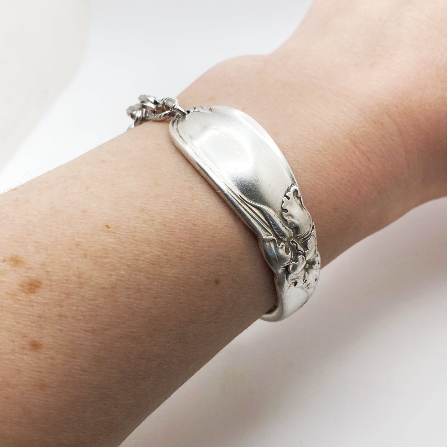 White Orchid 1953, Half Chain Bracelet, Vintage Spoon Handle, Antique Spoon Bracelet Bracelets callistafaye