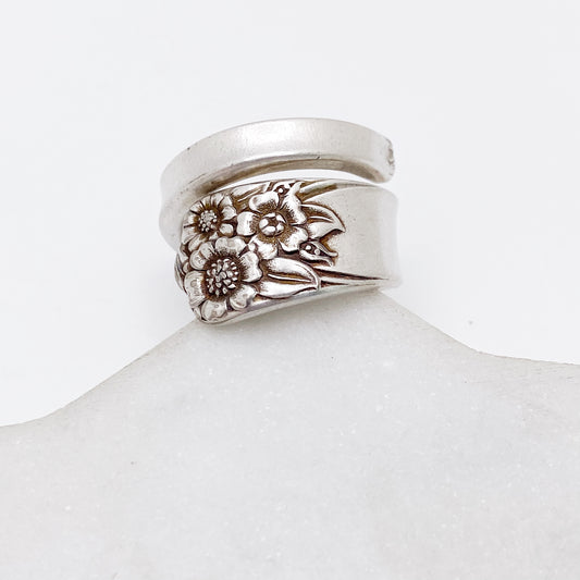 April 1950, Size 8.5, RARE Spiral Ring, Vintage Sunflower Spoon Ring Rings callistafaye