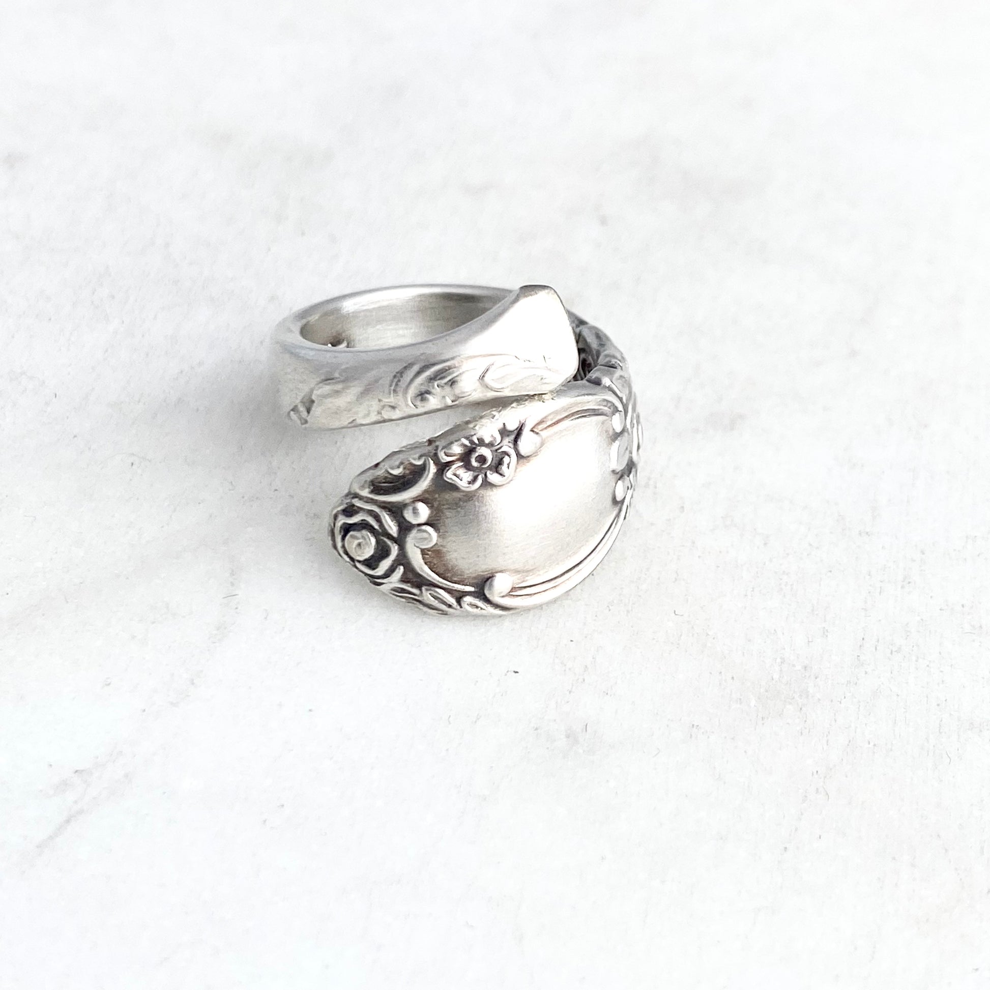 Tiny Ballad Country Lane 1953, Size 6, Demi Spoon Spiral Ring, Vintage Spoon Ring Rings callistafaye   