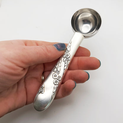 Bridal Wreath 1950, Tea Measuring Spoon, Vintage Silverware Scoop Scoop callistafaye