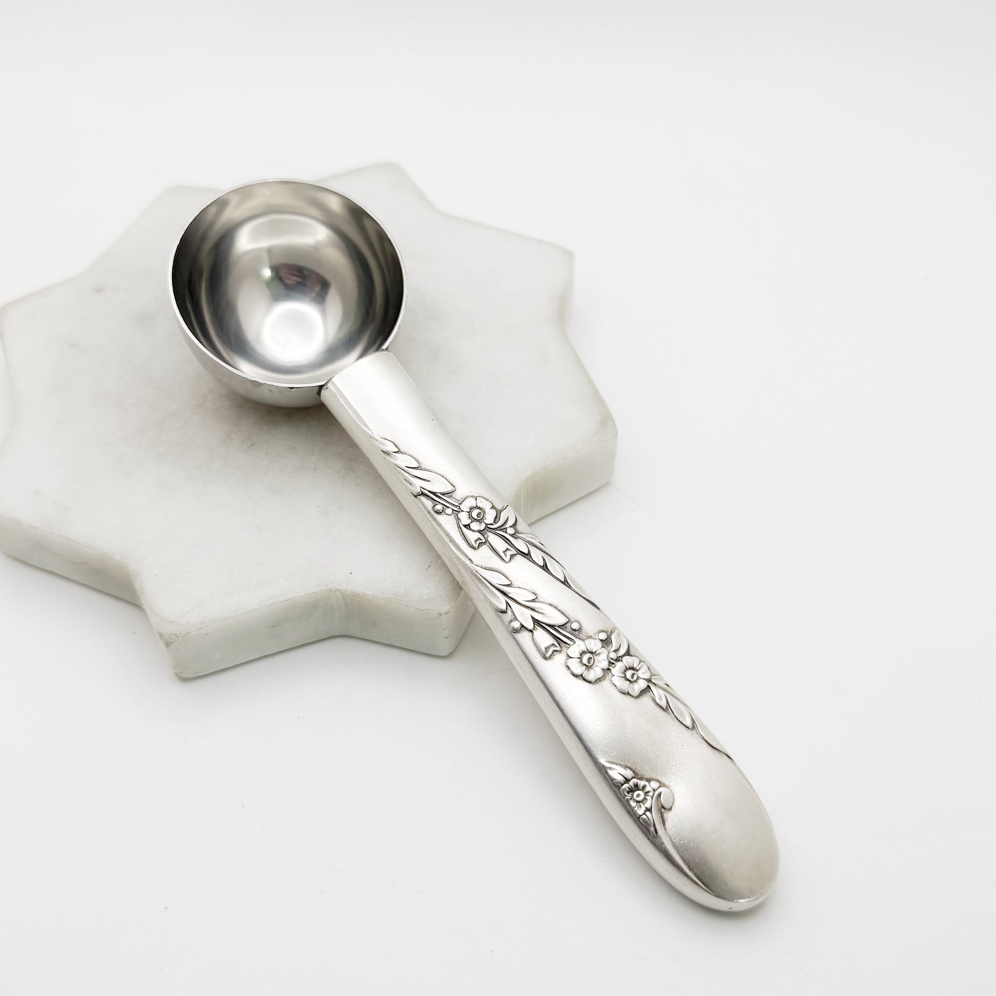 Bridal Wreath 1950, Tea Measuring Spoon, Vintage Silverware Scoop Scoop callistafaye