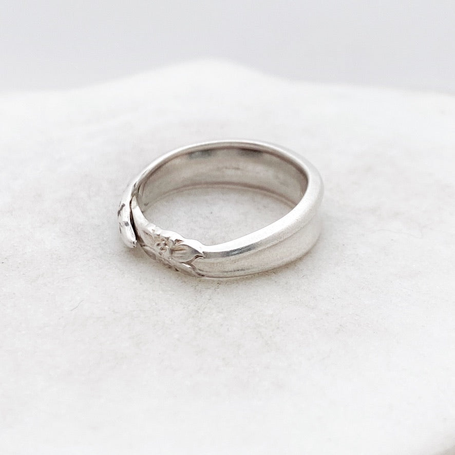 Tiny Garland 1965, Size 9, Demi Spoon Ring, Vintage Spoon Ring Rings callistafaye