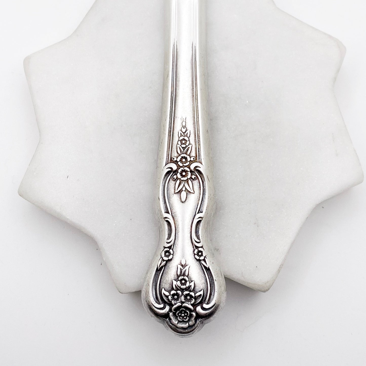 Inspiration Magnolia 1951, Tea Measuring Spoon, Vintage Silverware Scoop Scoop callistafaye   