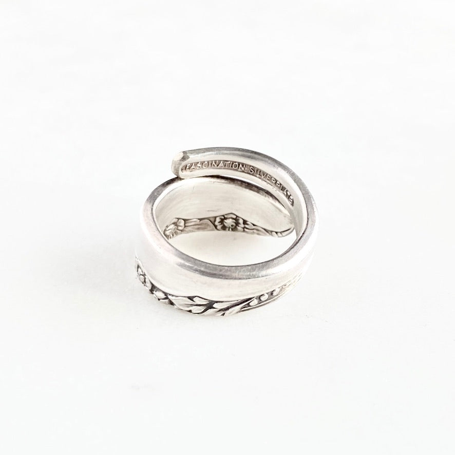 Brittany Rose 1948, Size 8, Spiral Ring, Vintage Spoon Ring Rings callistafaye   
