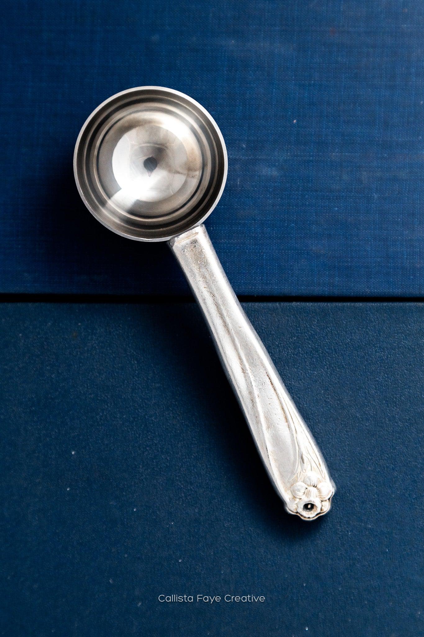 Daffodil 1950, RARE Coffee Measuring Spoon, Vintage Silverware Scoop Scoop callistafaye   