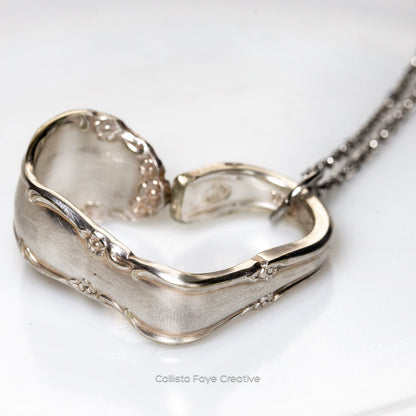 Flirtation 1959, Floating Heart, Vintage Spoon Jewelry Hearts callistafaye   